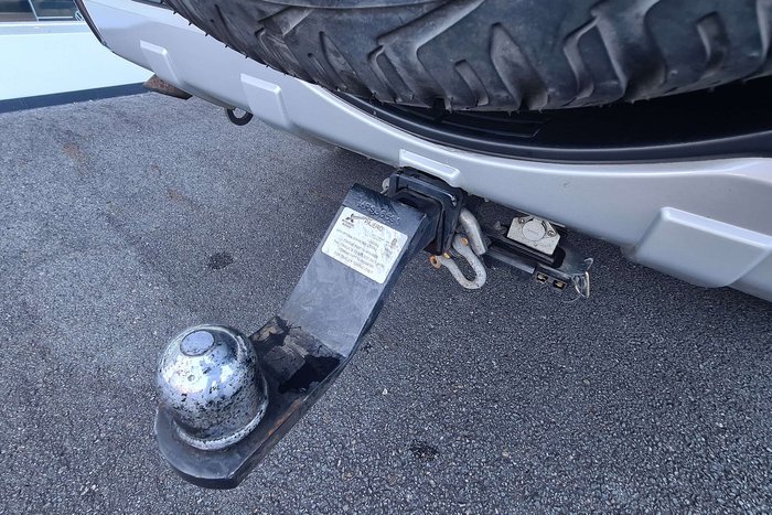 2020 Mitsubishi Pajero GLX