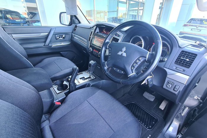 2020 Mitsubishi Pajero GLX