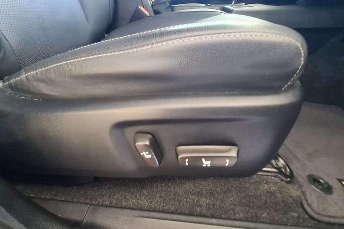 2020 Toyota Hilux Rogue