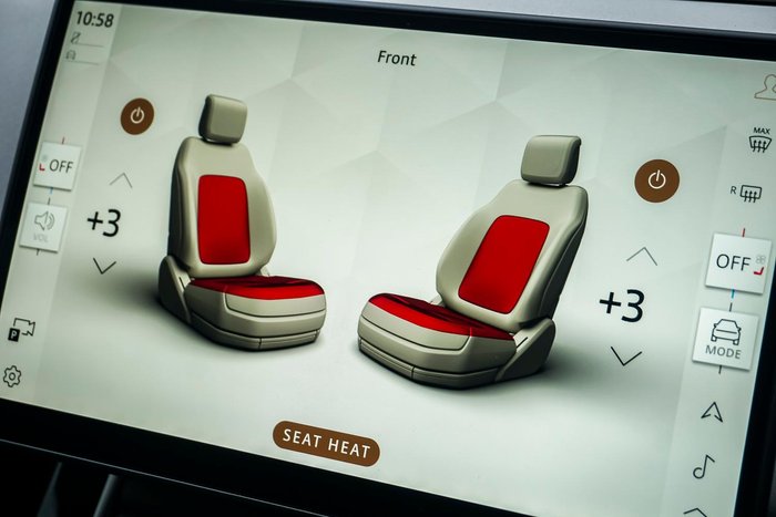 2025 Land Rover Range Rover Evoque P250 Dynamic SE