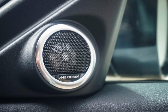 2025 Land Rover Range Rover Evoque P250 Dynamic SE