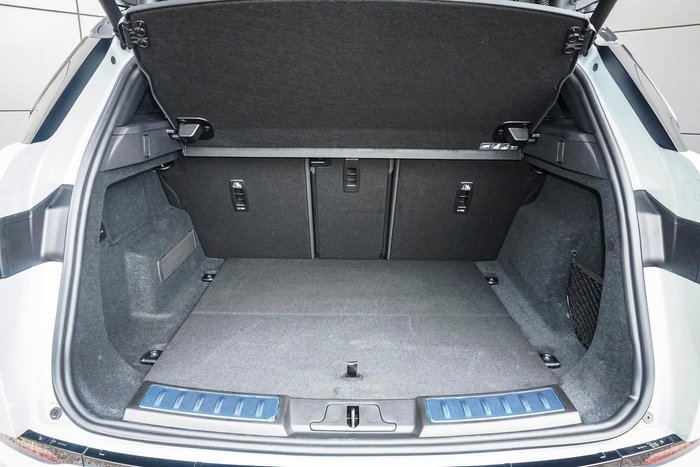 2025 Land Rover Range Rover Evoque P250 Dynamic SE