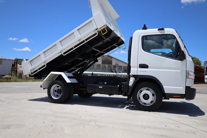 2024 Fuso Canter 815 Tipper White