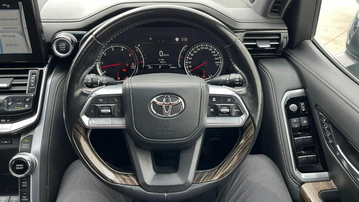 2023 Toyota Landcruiser Sahara