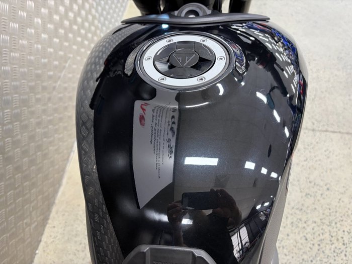 2022 Triumph TRIDENT 660 BLACK