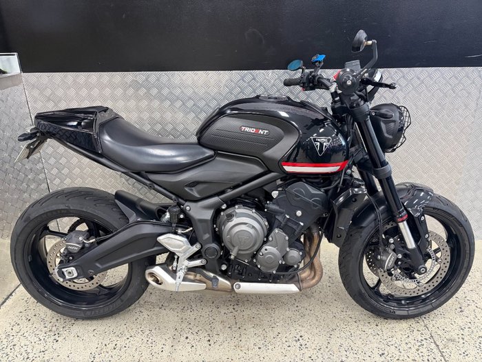 2022 Triumph TRIDENT 660 BLACK
