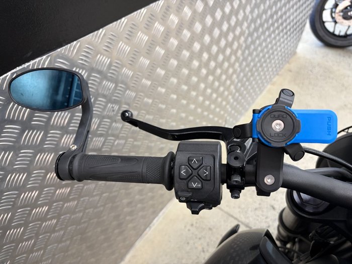 2022 Triumph TRIDENT 660 BLACK