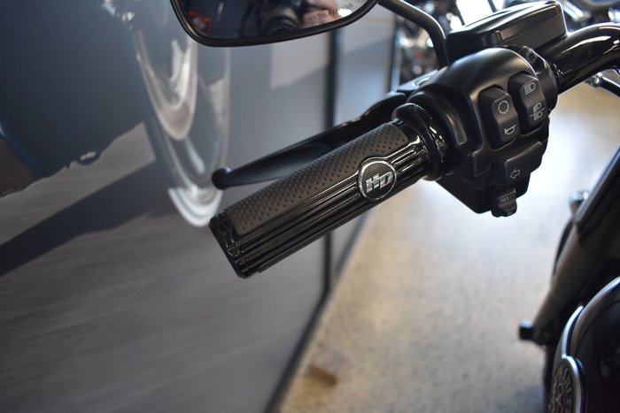 2017 Harley-davidson FLSTFBS FAT BOY S BLACK