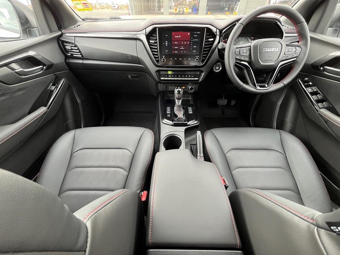 2025 Isuzu D-MAX X-TERRAIN