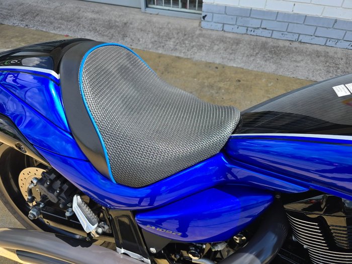 2016 Suzuki VZR 1800 BOULEVARD (M109R) Blue
