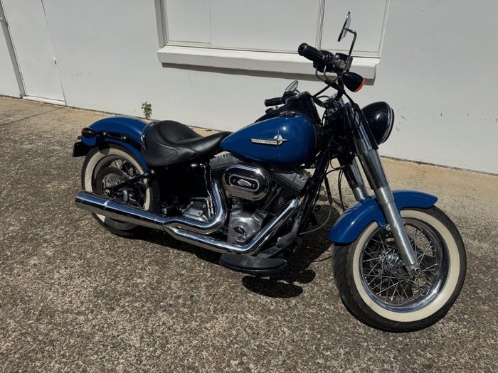 2013 Harley-Davidson FLS SOFTAIL SLIM BLUE