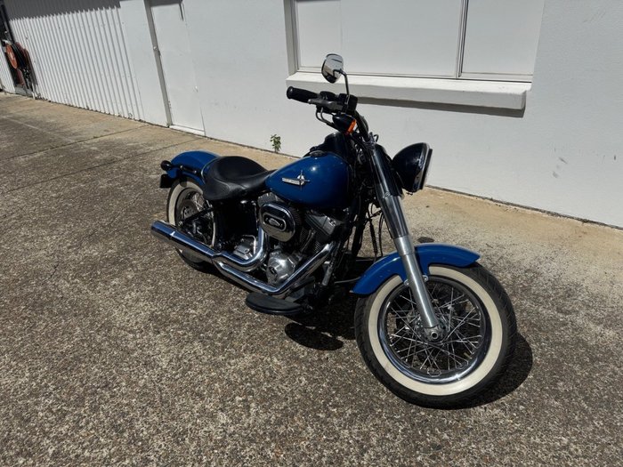 2013 Harley-Davidson FLS SOFTAIL SLIM BLUE
