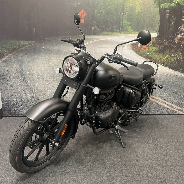 2025 Royal Enfield 2025 Royal Enfield 350CC CLASSIC 350 STEALTH BLACK