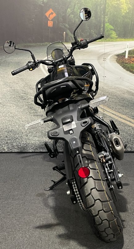 2025 Royal Enfield HIMALAYAN 450 Hanle Black