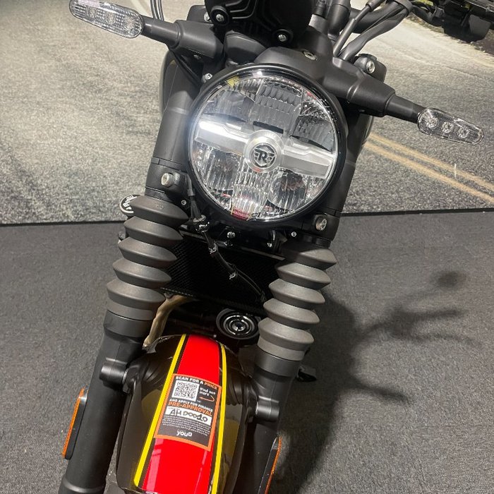 2025 Royal Enfield GUERILLA 450