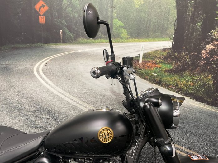 2025 Royal Enfield CLASSIC 350 DARK Black