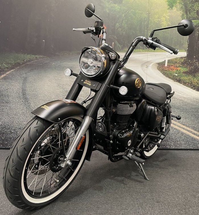 2025 Royal Enfield CLASSIC 350 DARK Black