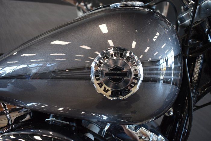2015 Harley-davidson FXSB SOFTAIL BREAKOUT GREY