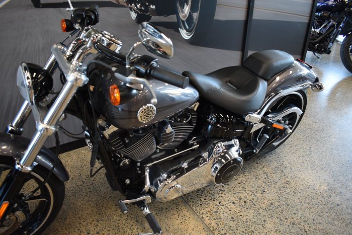 2015 Harley-davidson FXSB SOFTAIL BREAKOUT GREY