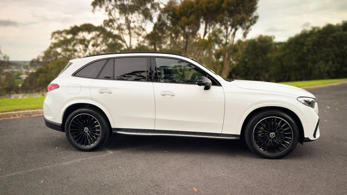 2025 Mercedes-Benz GLC-Class GLC300