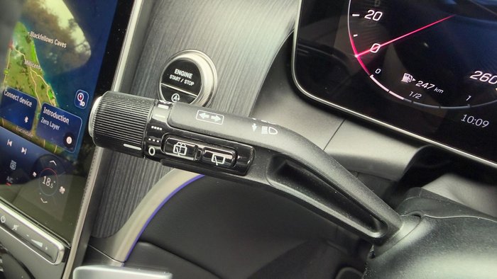 2025 Mercedes-Benz GLC-Class GLC300