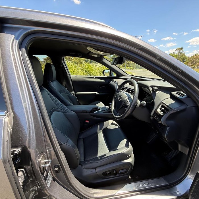 2020 Lexus UX 250h Luxury