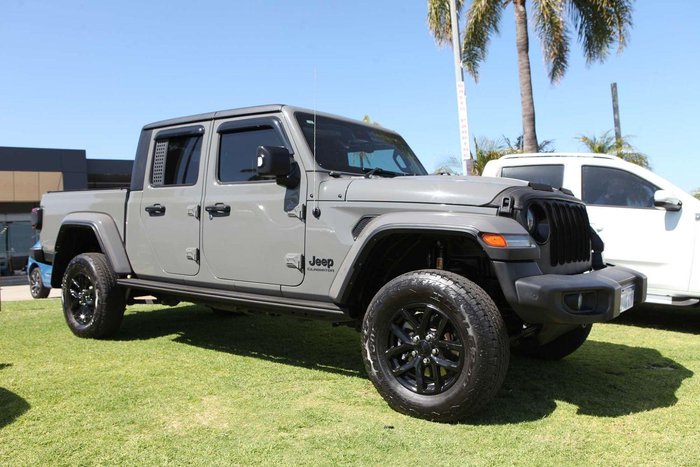 2023 Jeep Gladiator Night Eagle