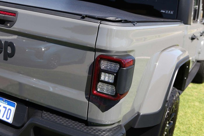 2023 Jeep Gladiator Night Eagle