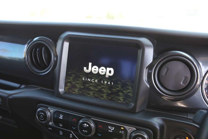 2023 Jeep Gladiator Night Eagle