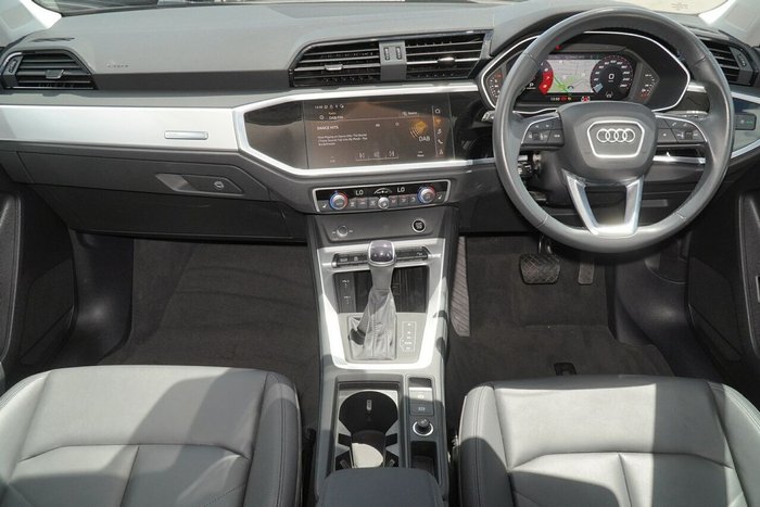 2022 Audi Q3 35 TFSI S line