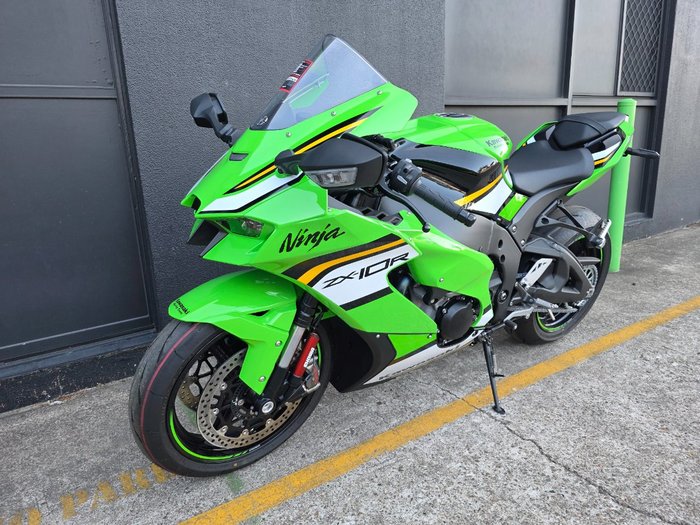 2025 Kawasaki NINJA ZX-10R GREEN