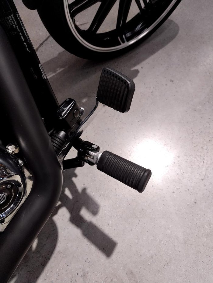 2022 Harley-Davidson Breakout 114 (FXBRS) Softail Black