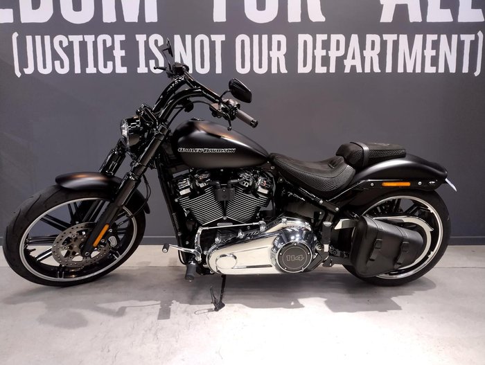 2022 Harley-Davidson Breakout 114 (FXBRS) Softail Black