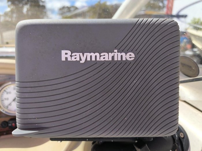 2008 Glastron GT 225