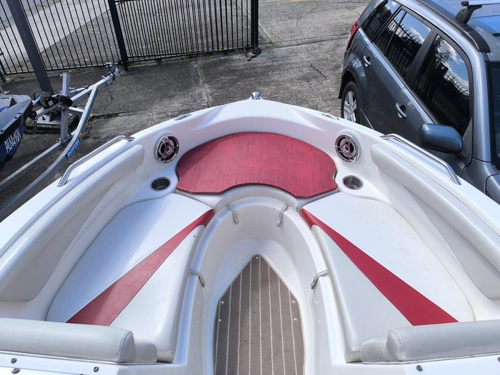 2008 Glastron GT 225