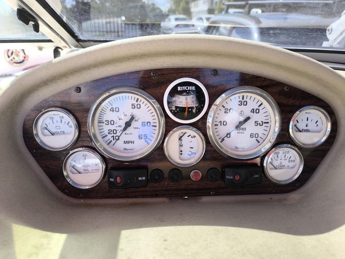 2008 Glastron GT 225