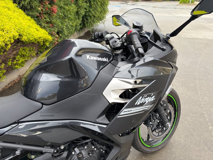 2022 Kawasaki NINJA 400 Black