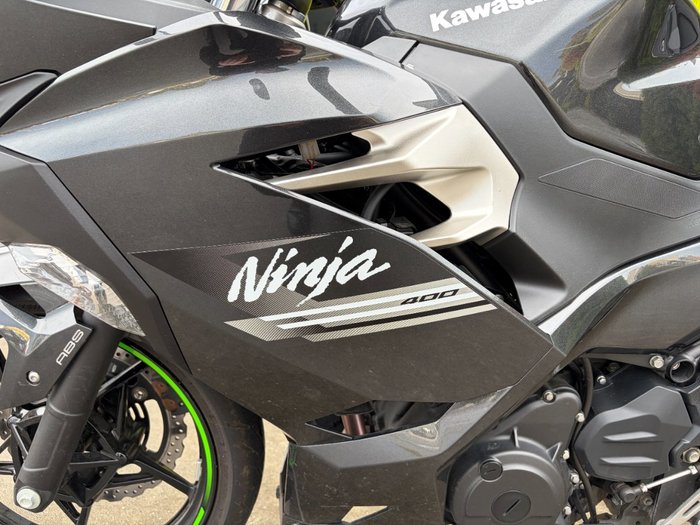 2022 Kawasaki NINJA 400 Black