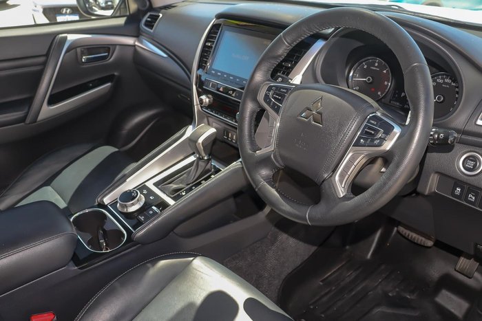 2021 Mitsubishi Pajero Sport GLS