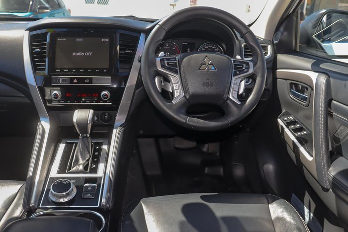 2021 Mitsubishi Pajero Sport GLS