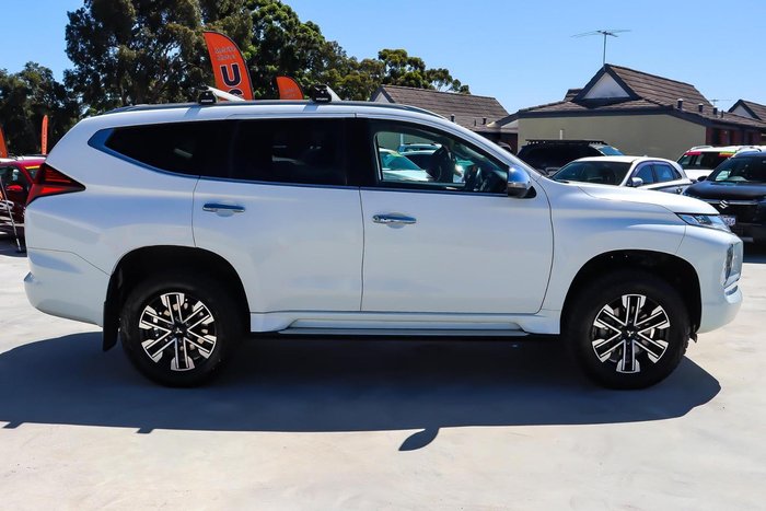 2021 Mitsubishi Pajero Sport GLS