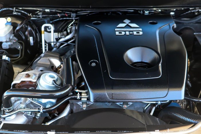 2021 Mitsubishi Pajero Sport GLS