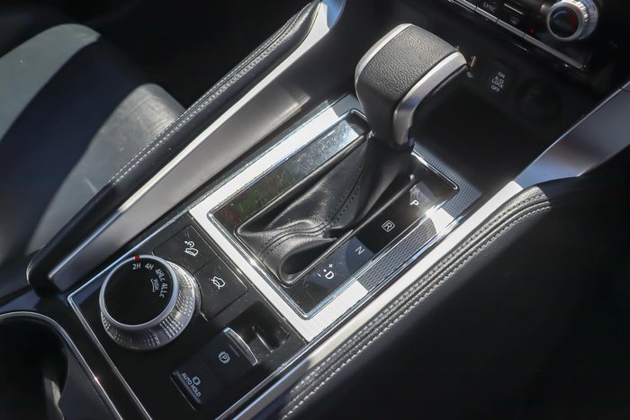 2021 Mitsubishi Pajero Sport GLS