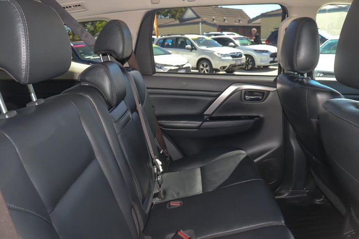 2021 Mitsubishi Pajero Sport GLS