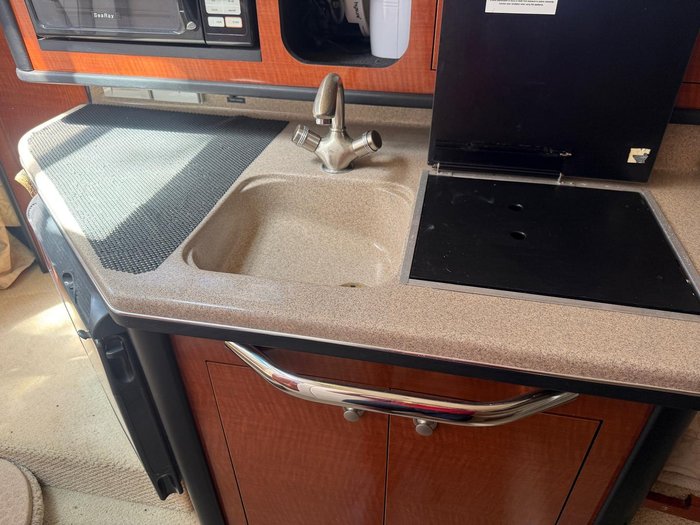 2008 Sea Ray 275 Sundancer