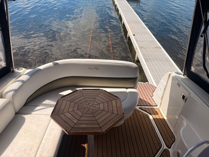 2005 Sea Ray 275 Sundancer