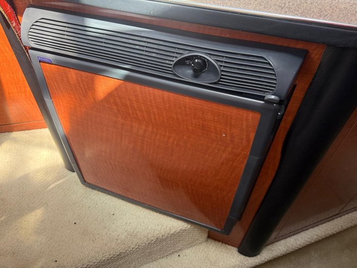 2005 Sea Ray 275 Sundancer