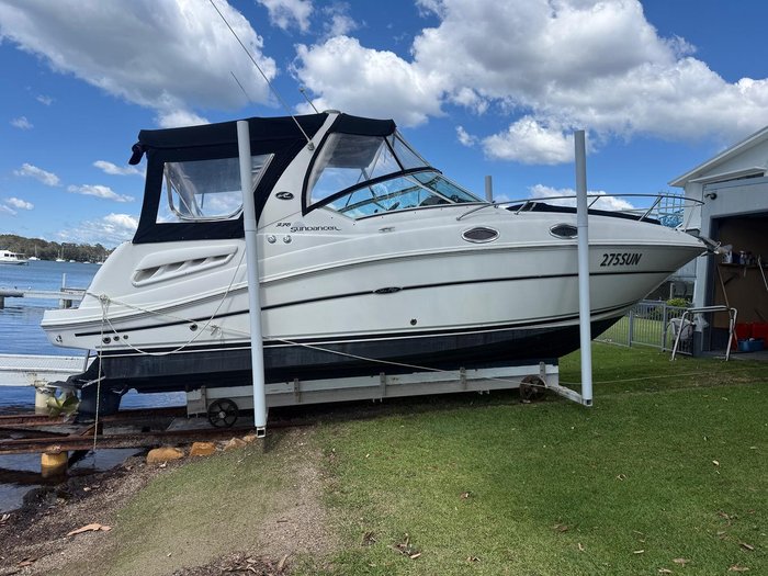 2005 Sea Ray 275 Sundancer