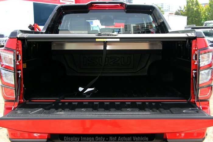 2025 Isuzu D-MAX X-TERRAIN