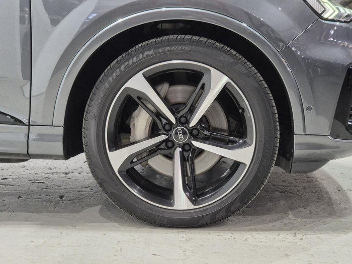 2021 Audi Q7 55 TFSI S line